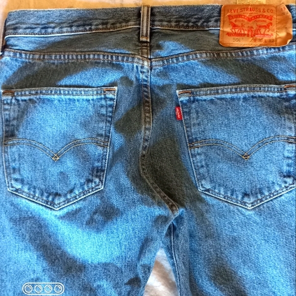 Levi 501 Button-Fly Jeans - Picture 10 of 11